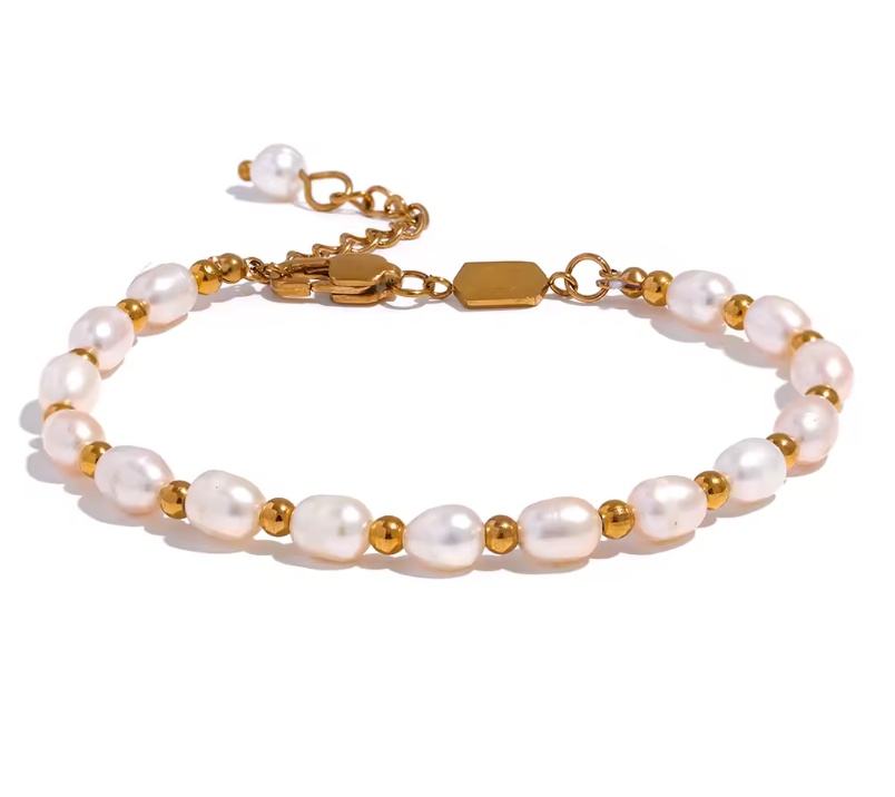 Pearl & gold bead detail bracelet