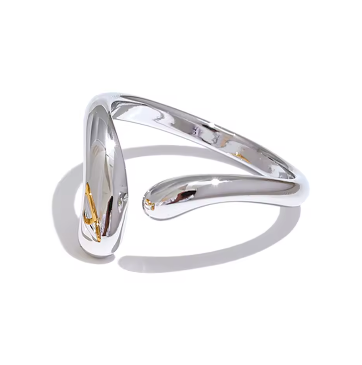 Open curved ring