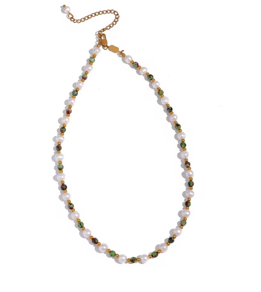 Green epidote stone and pearl necklace