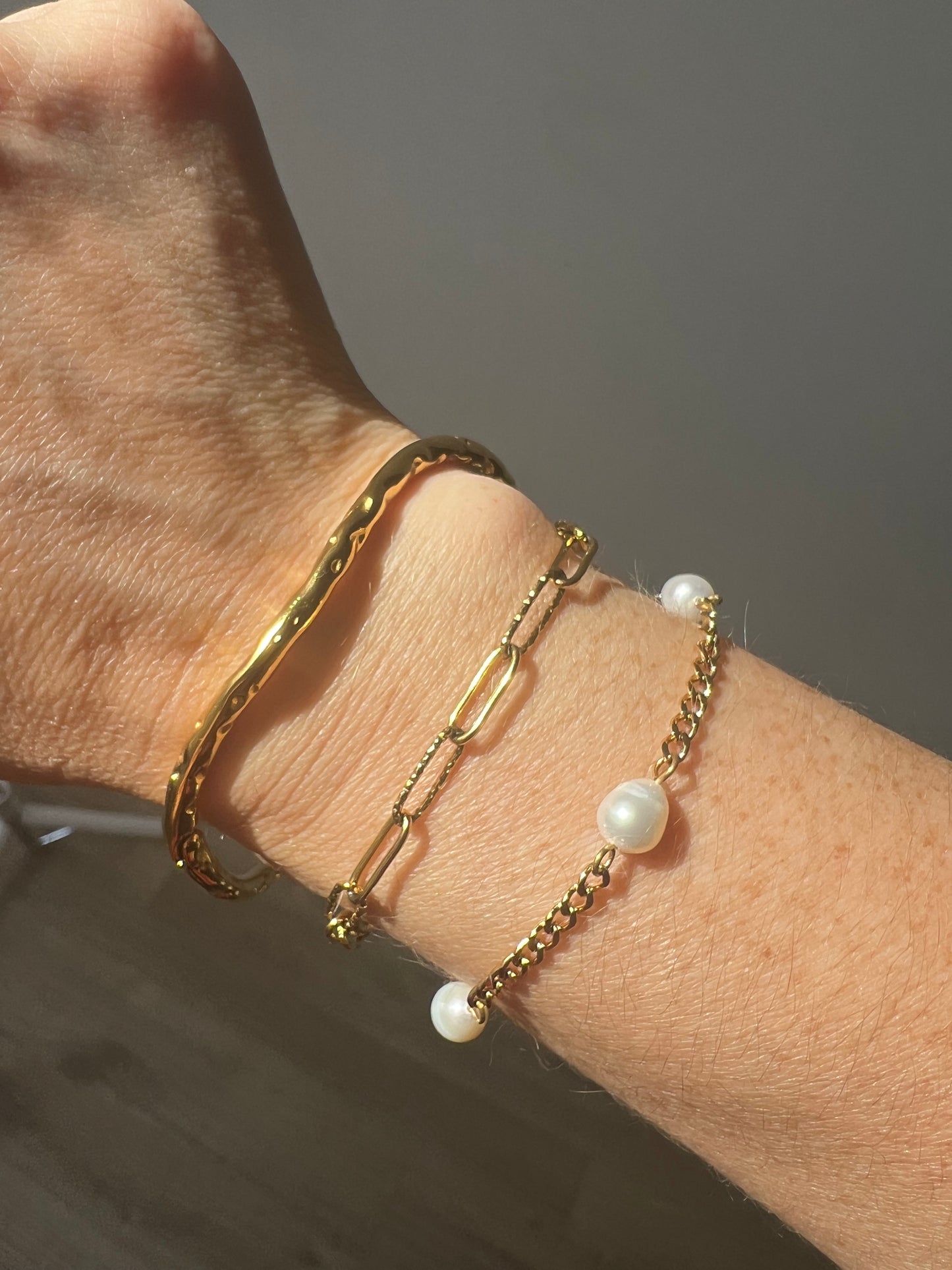 Hammered Wavy Full Bangle