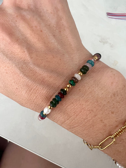 Natural stone & pearl bracelet