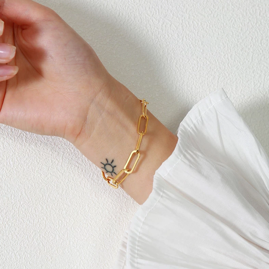 Paperclip bracelet model shot