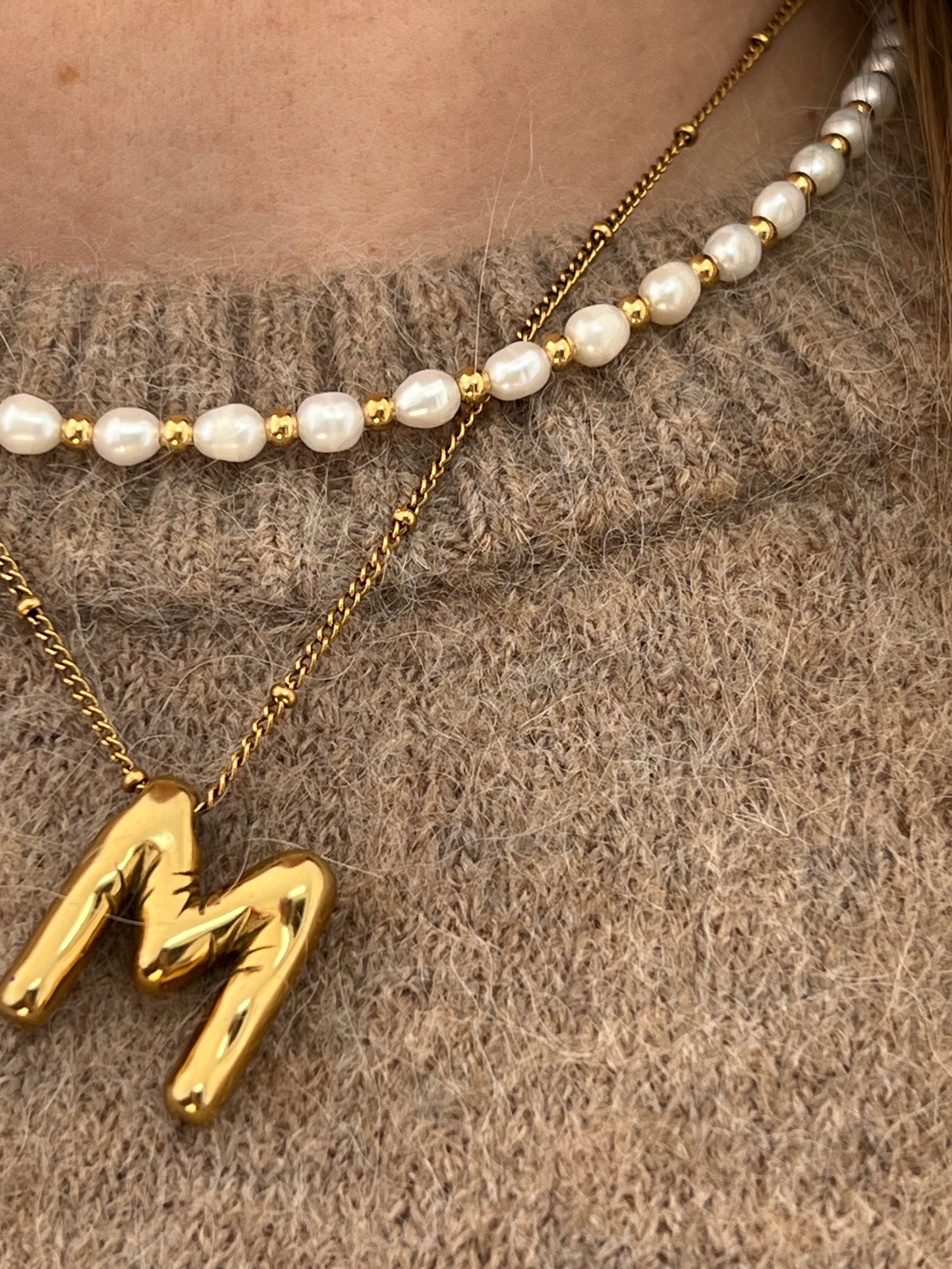 Pearl & gold bead detail necklace