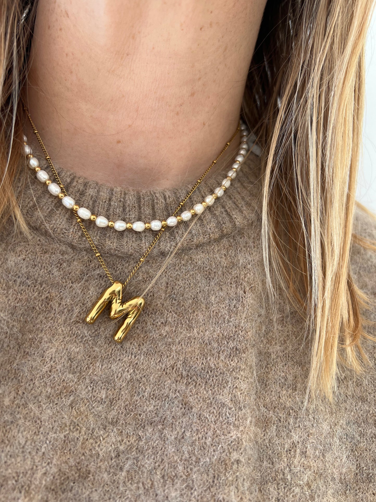 Pearl & gold bead detail necklace