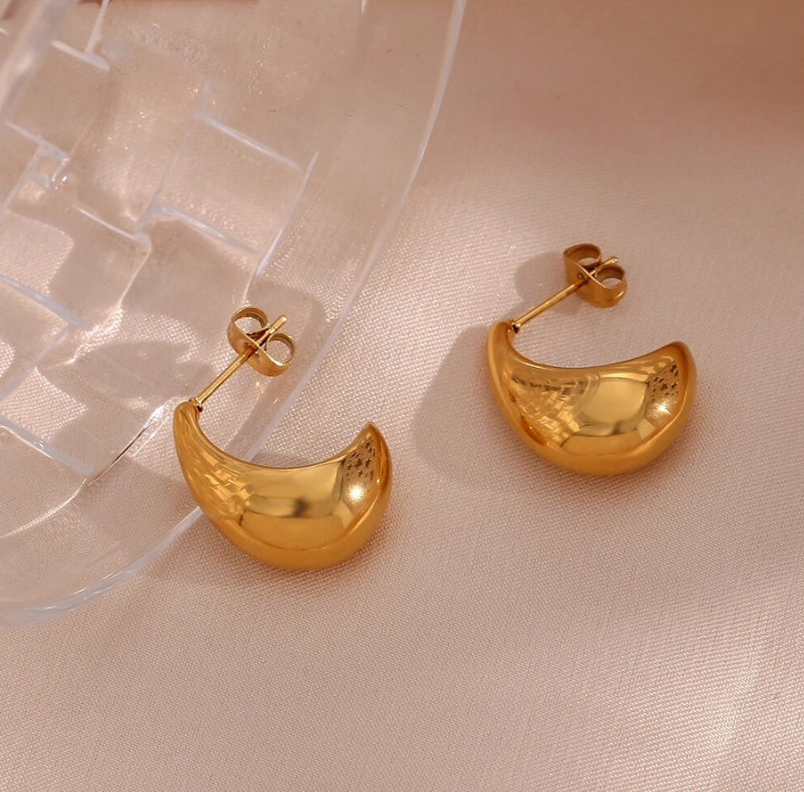 Small teardrop earrings