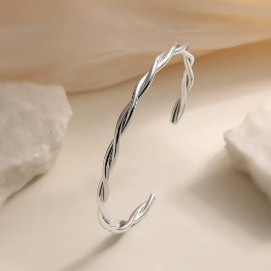 Twist bangle
