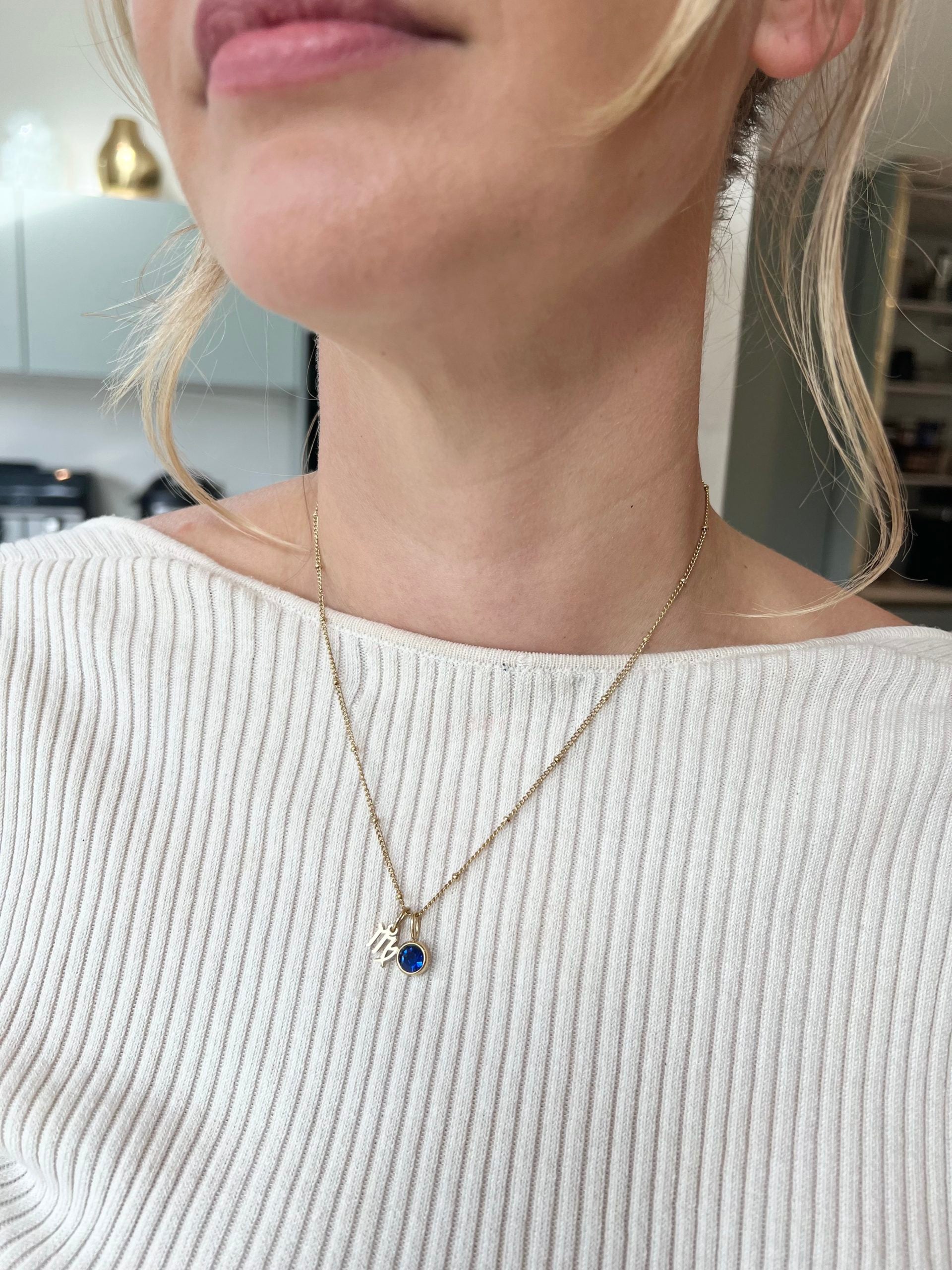 birthstone starsign gold model shot 2