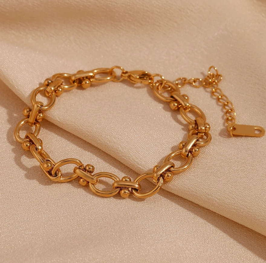 circle link bracelet 2