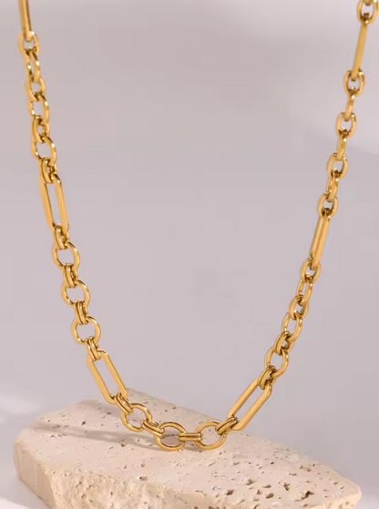 Circle and link chain necklace