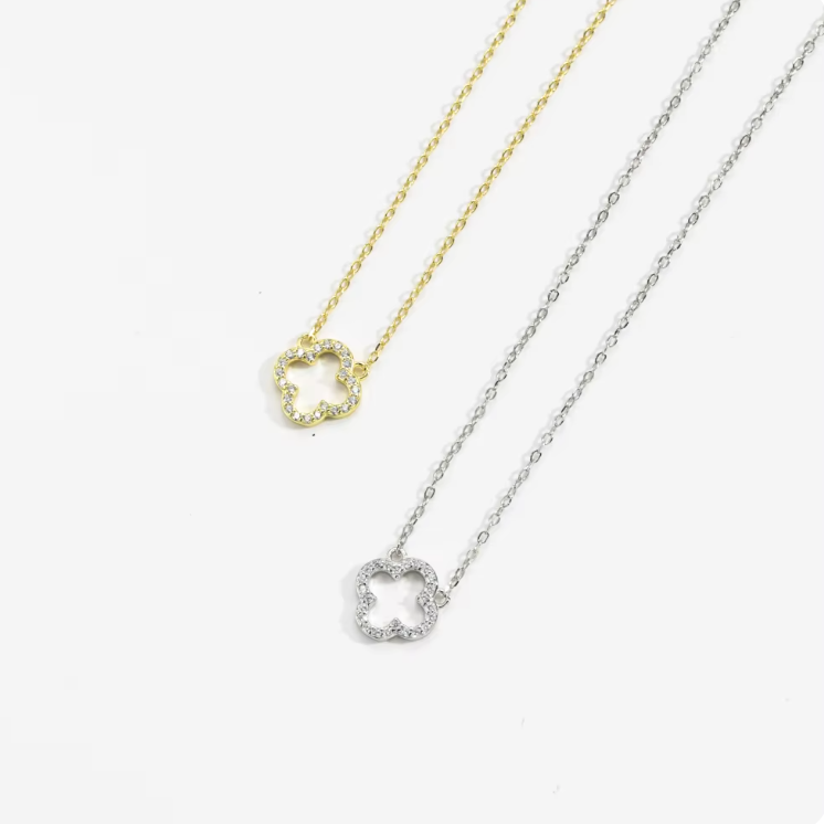 hollow clover necklace both cols
