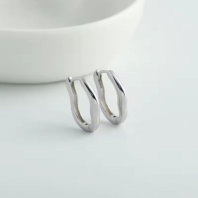 Irregular hoop earrings