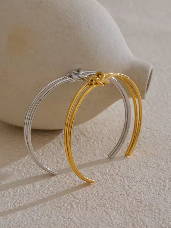 Knot detail bangle