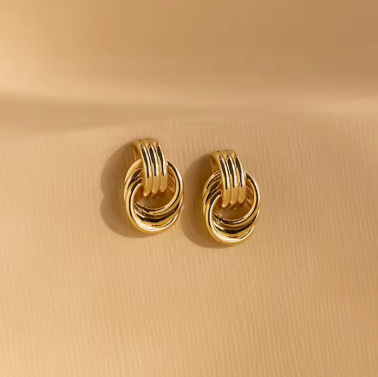 Knot statement studs