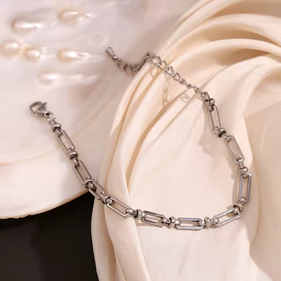 Link detail bracelet