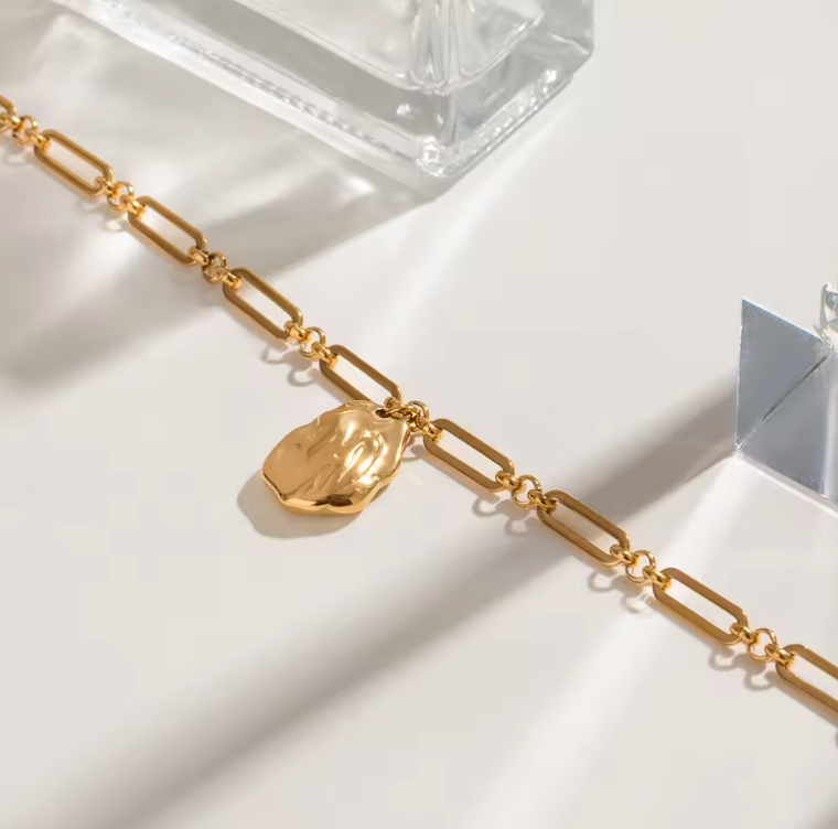 Molten pendant link necklace