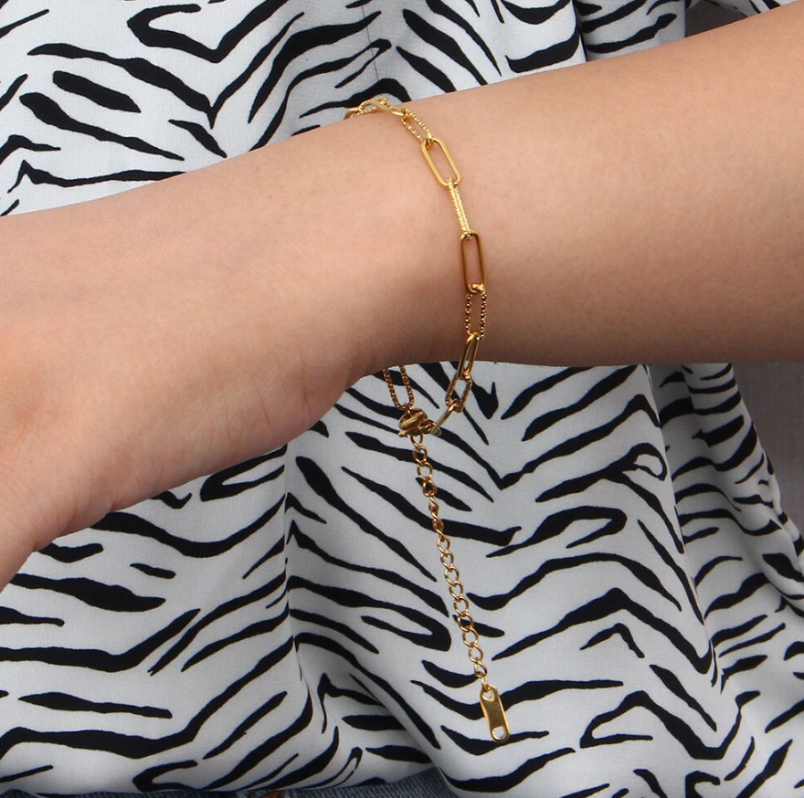 paperclip link chain bracelet model shot