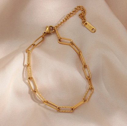 paperclip link chain bracelet