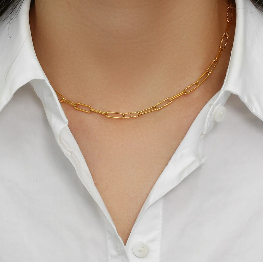 Paperclip link necklace