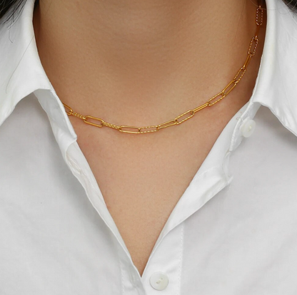 Paperclip link necklace