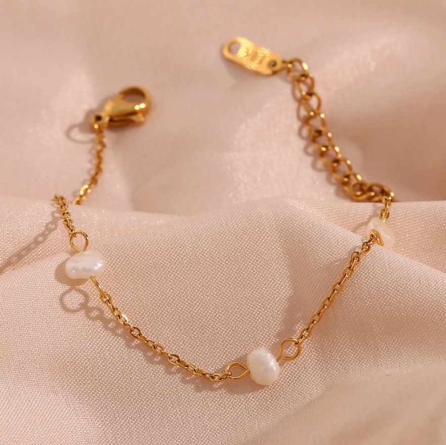 pearl chain bracelet