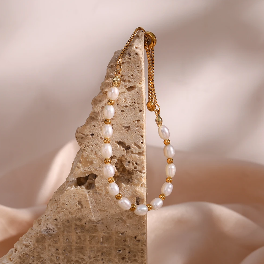 pearl toggle bracelet 2