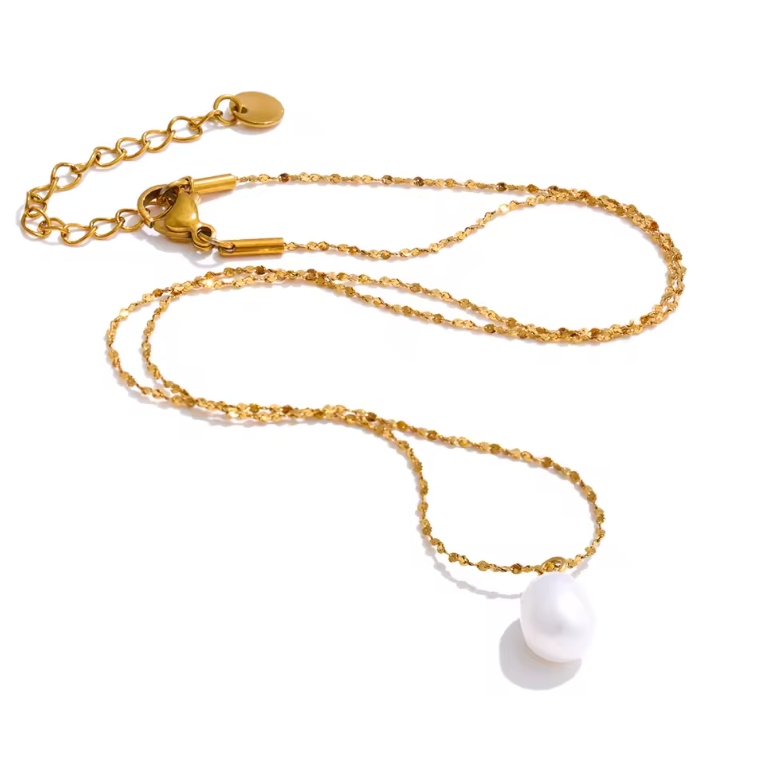 Pearl pendant necklace