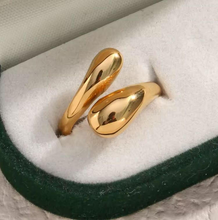 teardrop ring close up