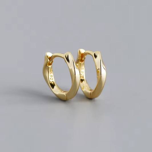 Twist huggie hoops