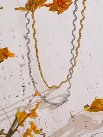 Wavy necklace