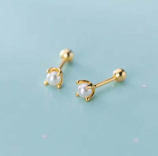 Pearl barbell stud earrings - Image 2